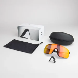 Gafas Deportivas Out Of Rams adapta Logo Blanco Lente Rojo MCI
