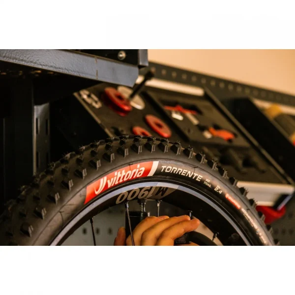 Cubierta MTB Trail Vittoria Torrente 29x2.40 XC Trail TLR Plegable Negro G2.0